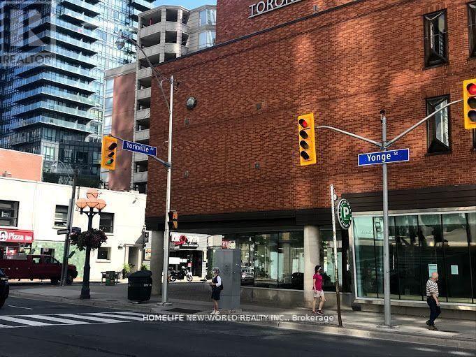 2904 - 1 YORKVILLE AVENUE, Toronto (Annex) — photo 4