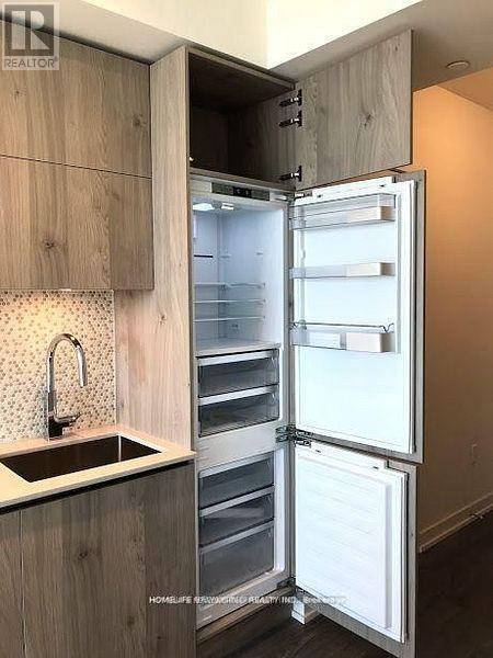 2904 - 1 YORKVILLE AVENUE, Toronto (Annex) — photo 9