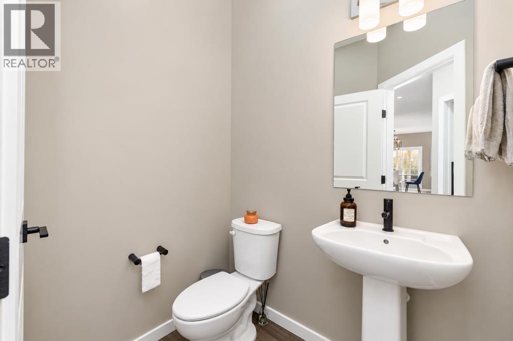Listing photo – 169 Emerald, Red Deer