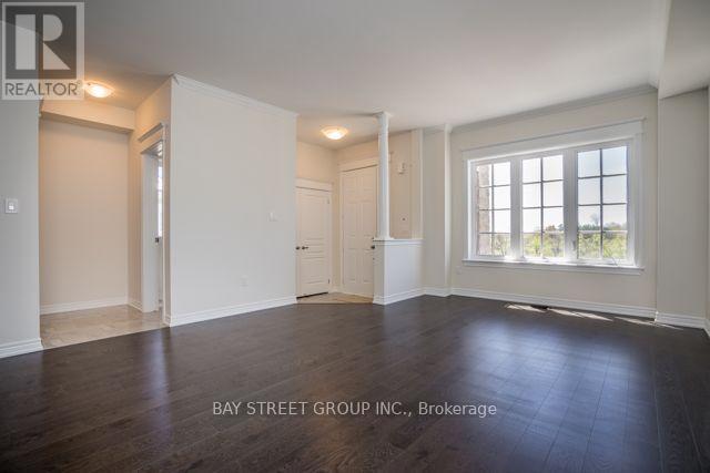 24 Sundew Lane, Richmond Hill, ON photo 6