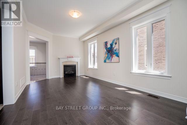 24 Sundew Lane, Richmond Hill, ON photo 9