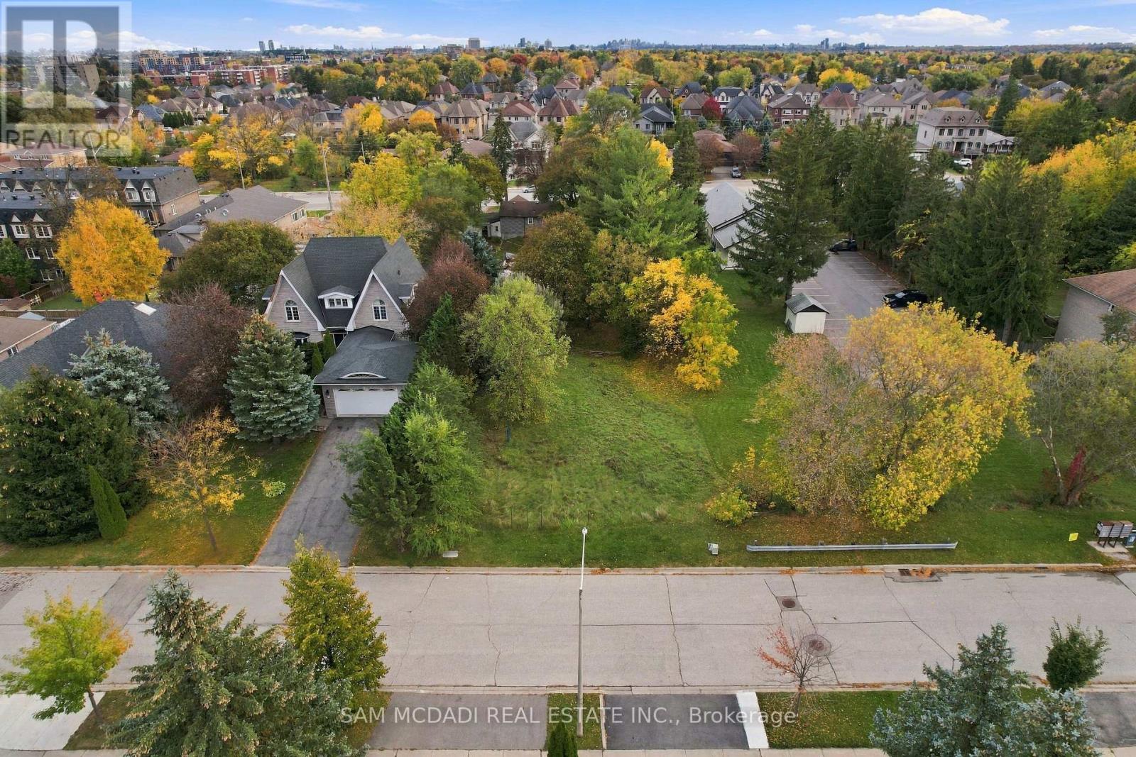 39 Cooperage Crescent, Richmond Hill, ON photo 4