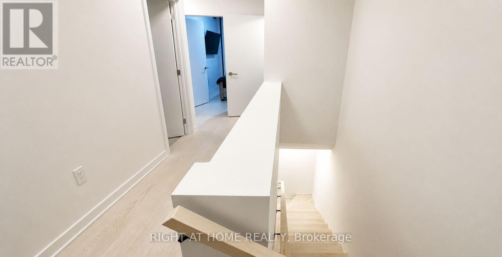 3900 Confederation Parkway — photo 19