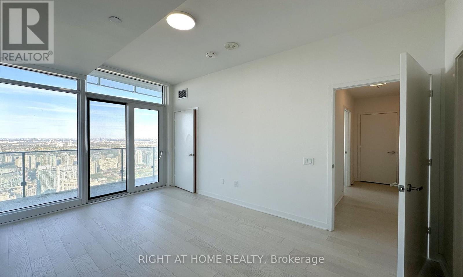 3900 Confederation Parkway — photo 24
