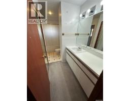 110 Railway Avenue, Rosthern, SK S0K3R0 Photo 17