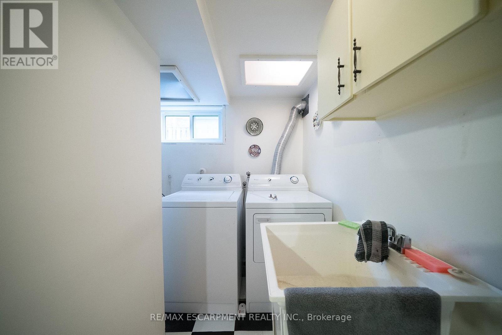 354 West Street West — photo 32