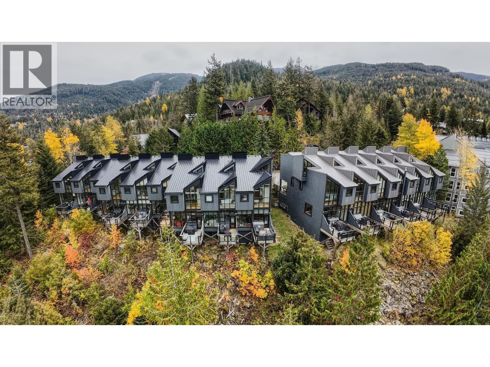 Photo of 7 2221 GONDOLA WAY 31