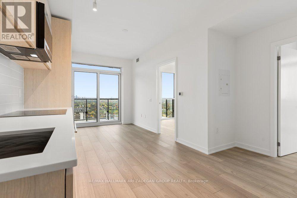 110 Broadway Avenue — photo 14