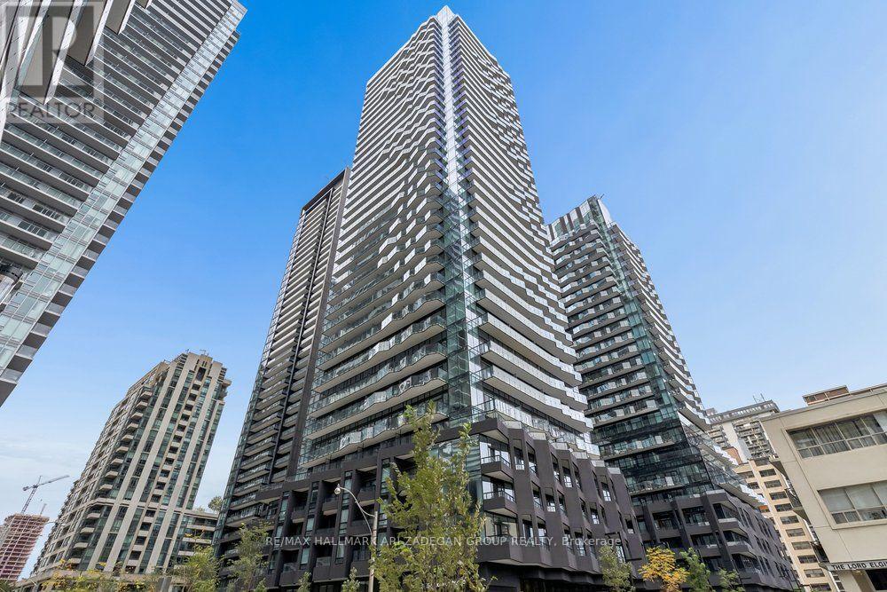 110 Broadway Avenue — photo 40