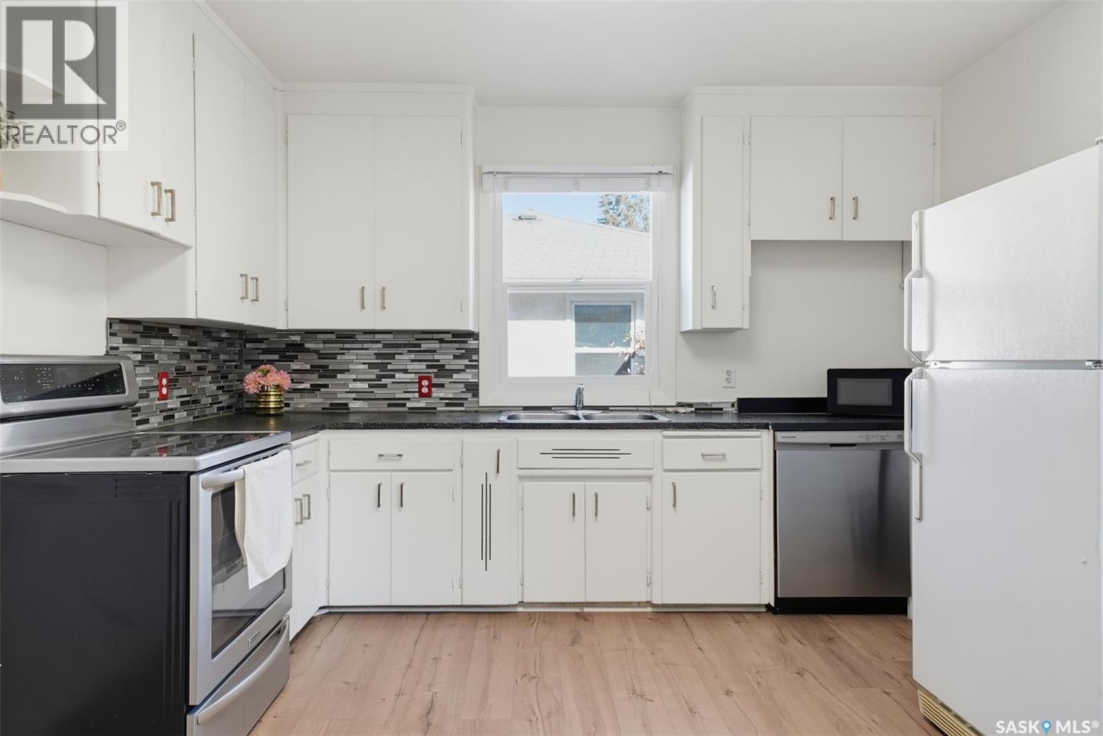 1405 Cumberland AVENUE S, Saskatoon — photo 9