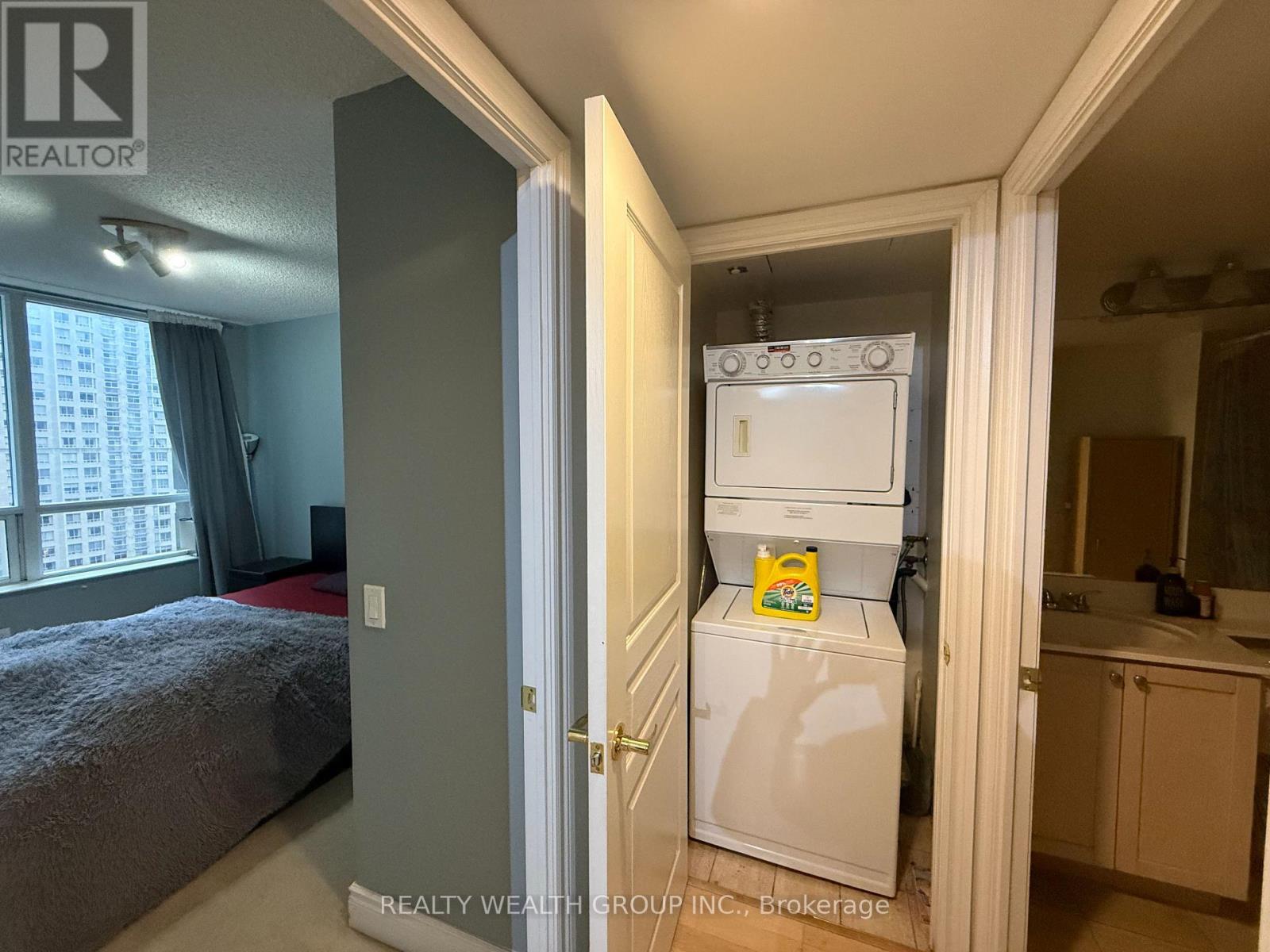 15 Northtown Way — photo 19