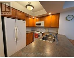 1017 - 15 Northtown Way, Toronto, ON M2N7A2 Photo 6