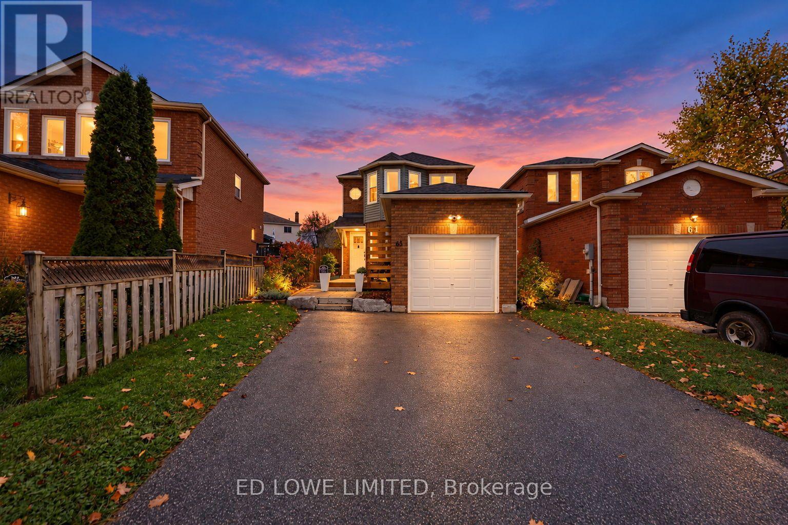 63 Weatherup Crescent, Barrie, ON photo 2