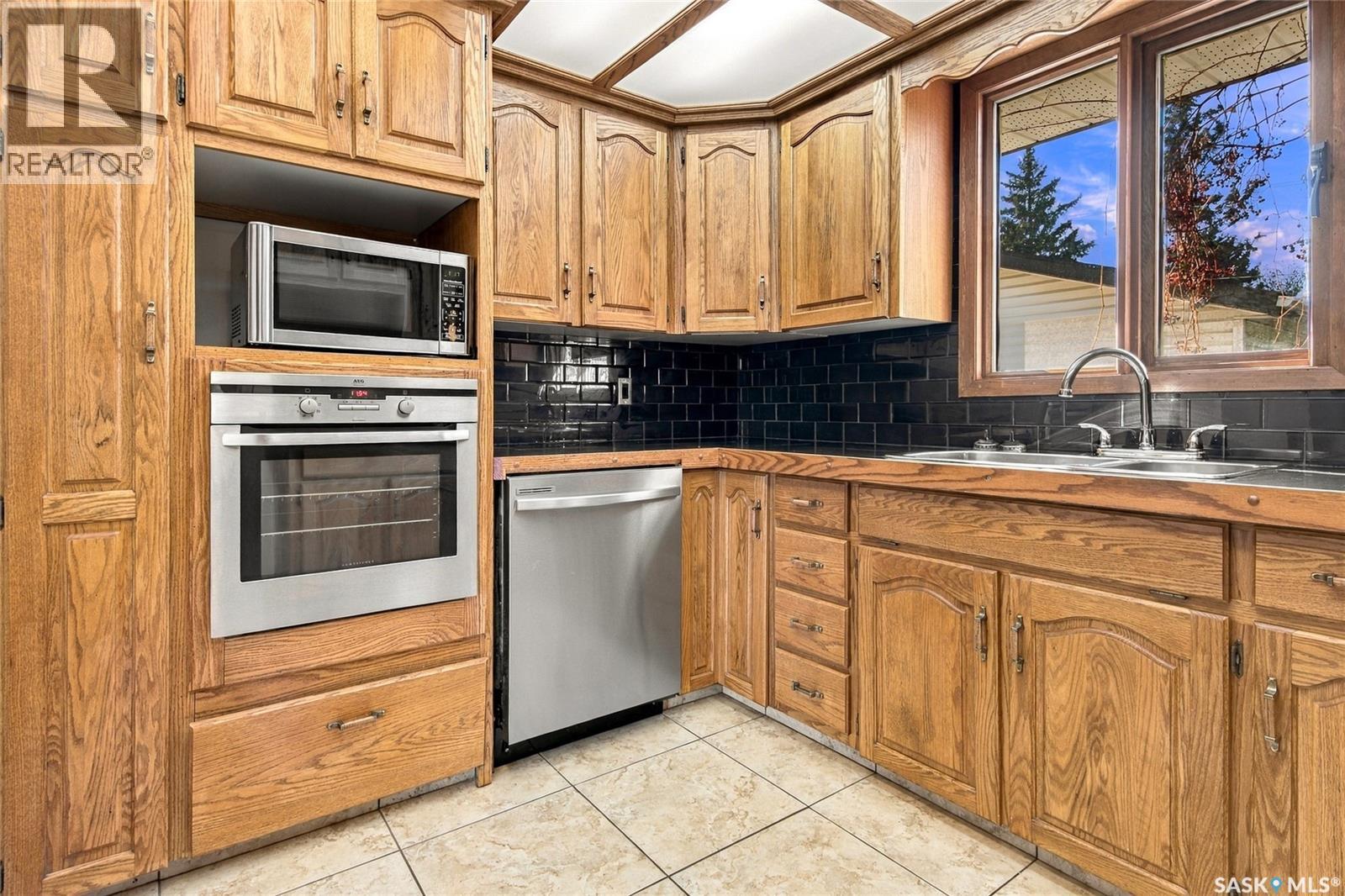 1906 St Charles AVENUE - 13
