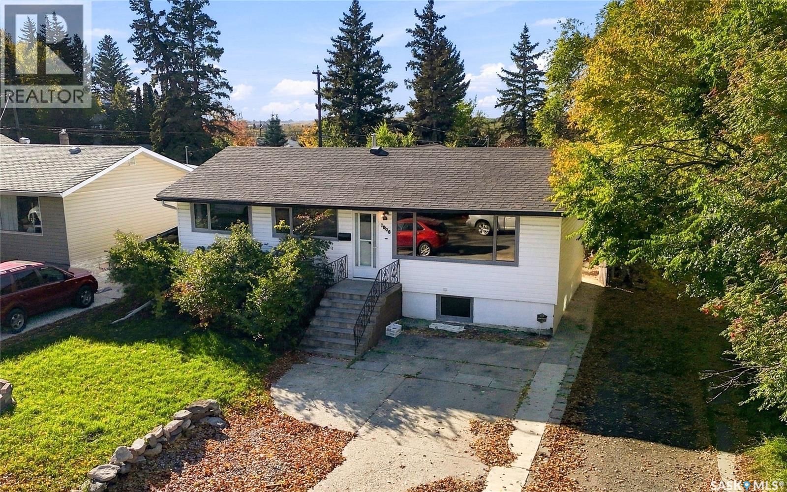 1906 St Charles AVENUE - 3