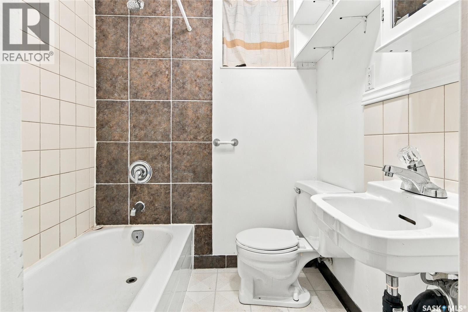 1906 St Charles AVENUE - 32