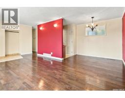 Bedroom - 1906 St Charles Avenue, Saskatoon, SK S7M0N8 Photo 10