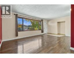 4pc Bathroom - 1906 St Charles Avenue, Saskatoon, SK S7M0N8 Photo 7