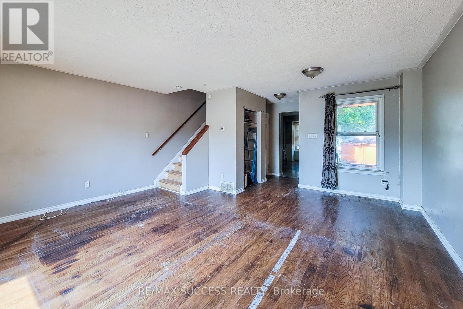 42 ENFIELD CRESCENT, Brantford — photo 10