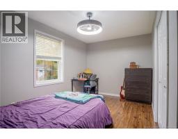 9 Dunn Avenue, photo 10