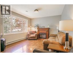 9 Dunn Avenue, photo 2