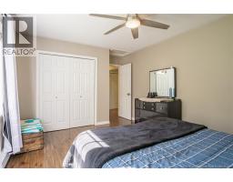 9 Dunn Avenue, photo 8