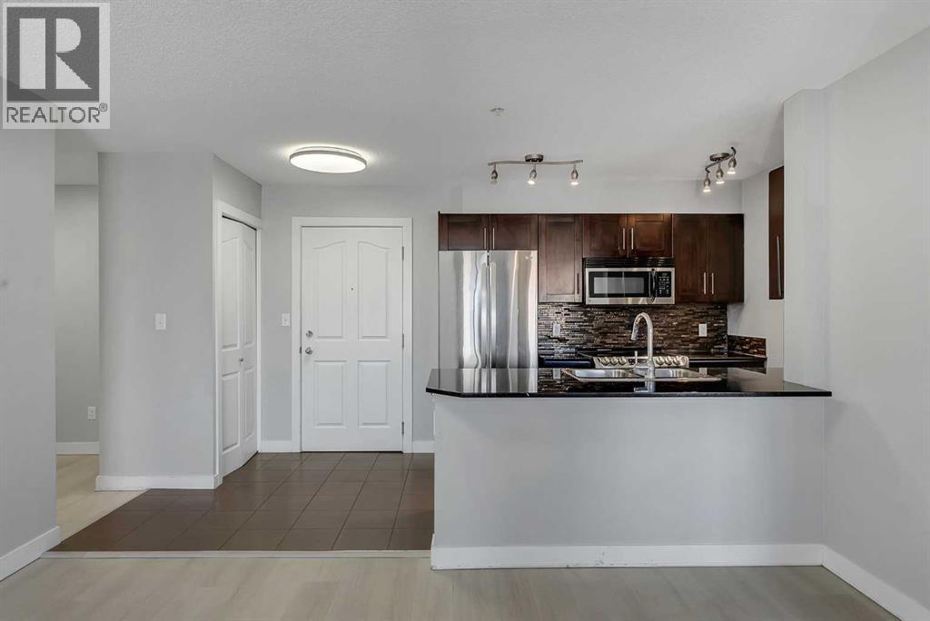 2402, 403 Mackenzie Way SW, Airdrie — photo 5