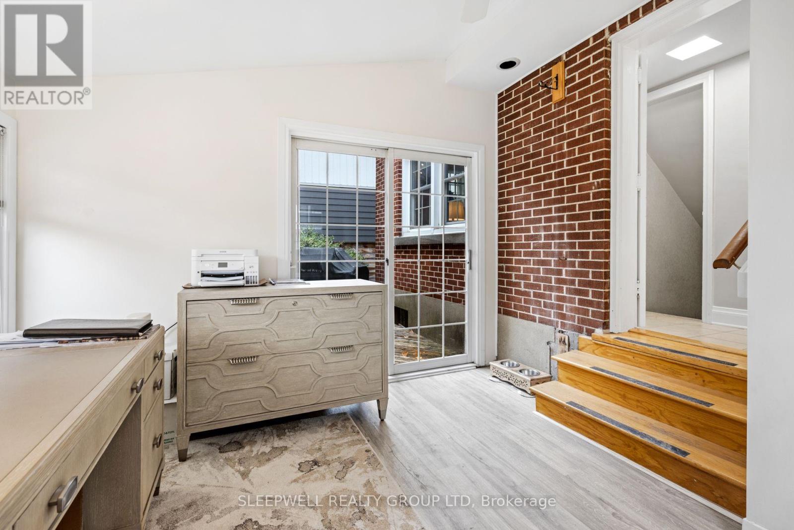 568 GOLDEN AVENUE, Ottawa — photo 10