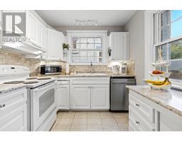 568 Golden Avenue, Ottawa, ON K2A2E9 Photo 7