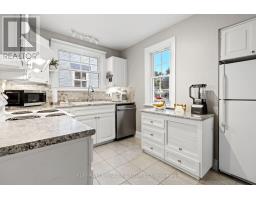 568 Golden Avenue, Ottawa, ON K2A2E9 Photo 8