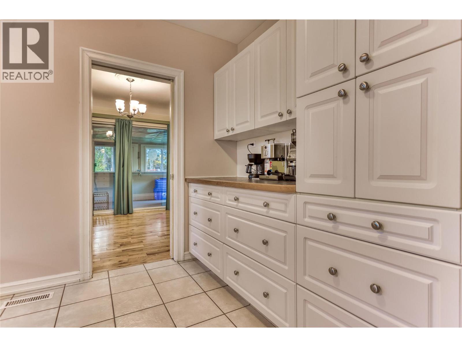 2066 Caughlin Road - 25
