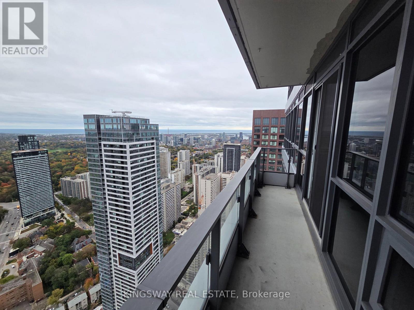 395 Bloor Street East — photo 13