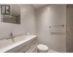 21 Cleethorpes Boulevard, Toronto, ON M1S2S7 Photo 11