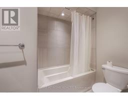 21 Cleethorpes Boulevard, Toronto, ON M1S2S7 Photo 18