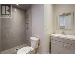 21 Cleethorpes Boulevard, Toronto, ON M1S2S7 Photo 22