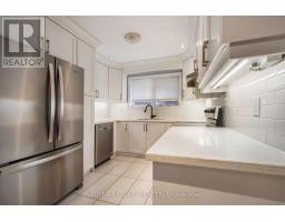 Bedroom 4 - 21 Cleethorpes Boulevard, Toronto, ON M1S2S7 Photo 8