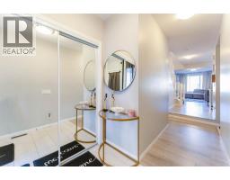 5pc Bathroom - 230 Hillcrest Square Sw, Airdrie, AB T4B4J2 Photo 6