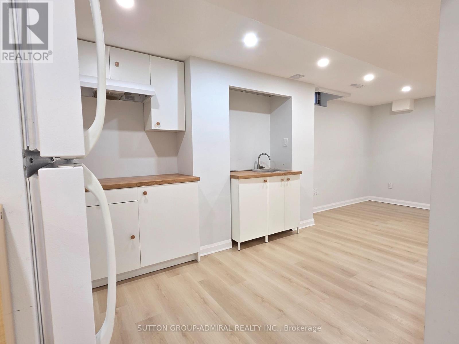 BASEMENT - 64 LENO MILLS AVENUE, Richmond Hill (Devonsleigh) — photo 4