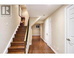 1005 Fredonia Drive, Mississauga, ON L5C2W5 Photo 21