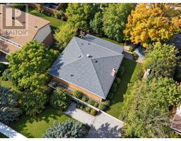 1005 Fredonia Drive, Mississauga, ON L5C2W5 Photo 32