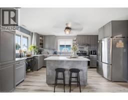 4pc Bathroom - 64 Christmas Street, Port Colborne, ON L3K1M5 Photo 9