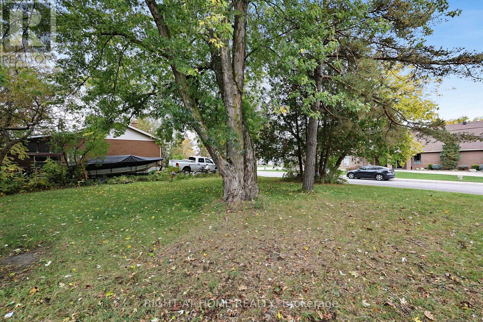 1080 COUNTY ROAD 42 - 49