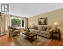 1080 County Road 42, Clearview, ON L0M1S0 Photo 12