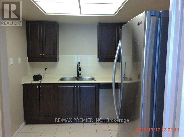 212 - 6 HUMBERLINE DRIVE, Toronto (West Humber-Clairville) — photo 5