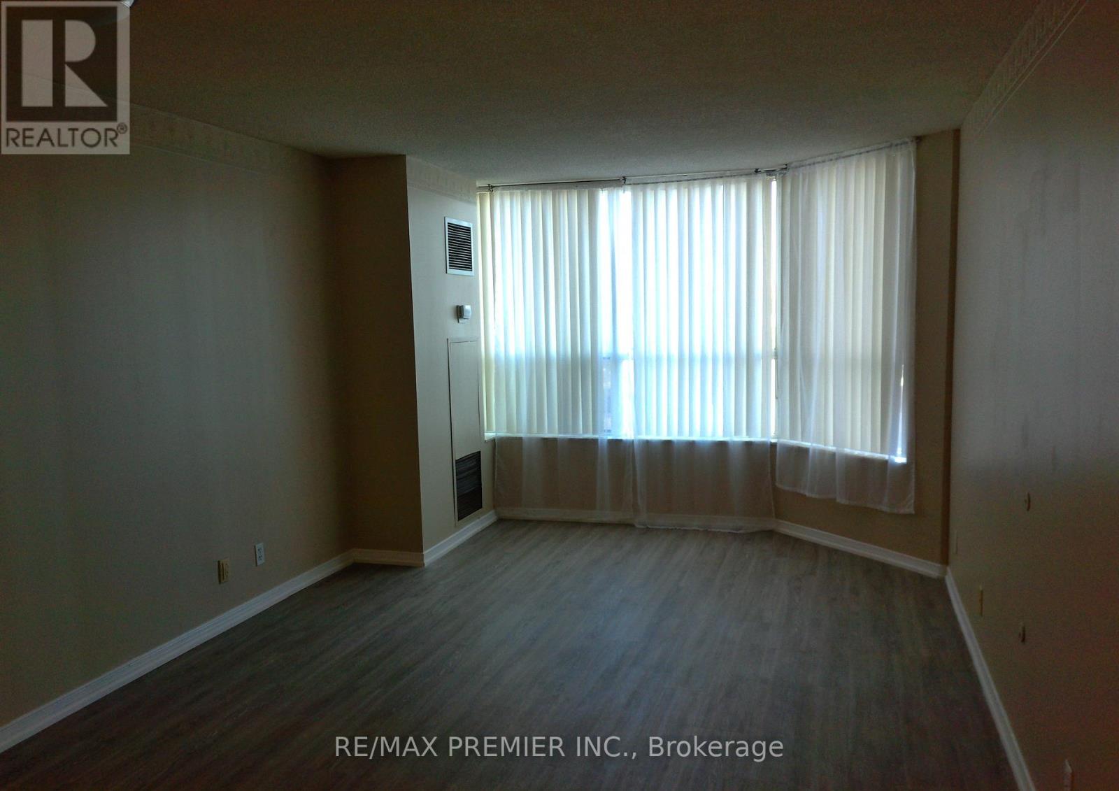 212 - 6 HUMBERLINE DRIVE, Toronto (West Humber-Clairville) — photo 6