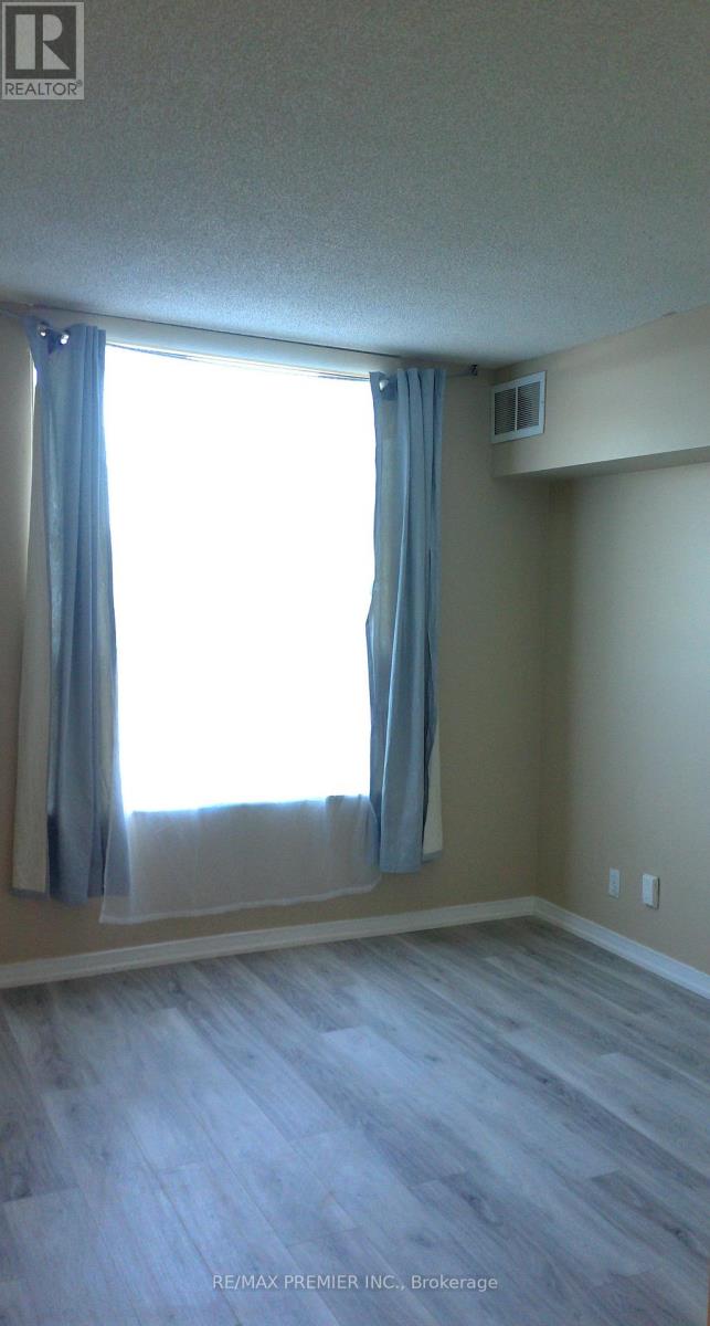 212 - 6 HUMBERLINE DRIVE, Toronto (West Humber-Clairville) — photo 7