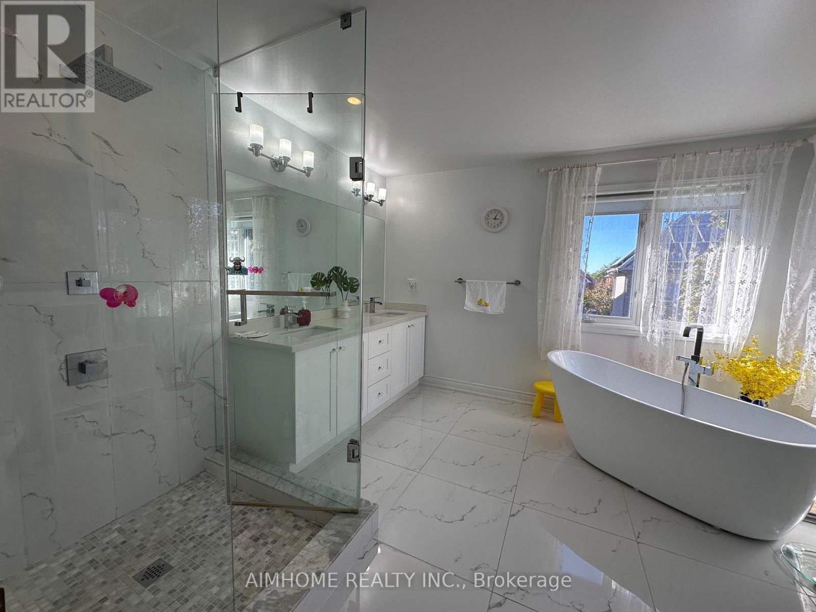 102 FARMSTEAD ROAD - 16