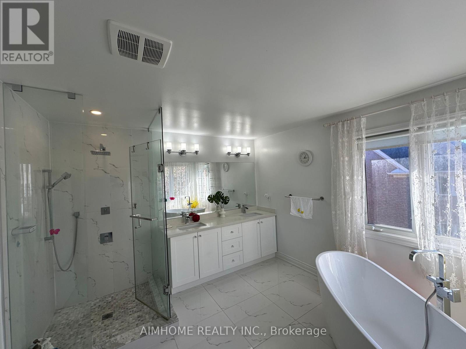 102 FARMSTEAD ROAD - 17
