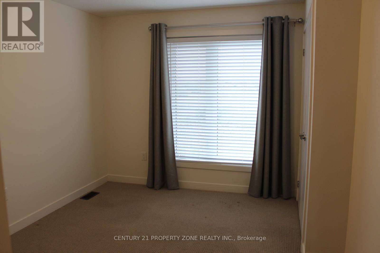 64 - 590 NORTH SERVICE ROAD, Hamilton (Stoney Creek) — photo 9