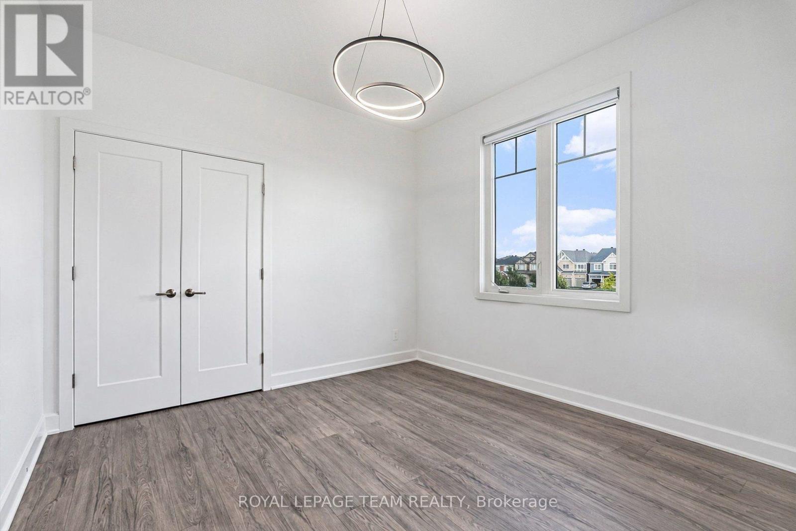 622 Malahat Way — photo 21